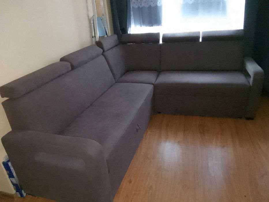 Sprzedam Narożnik Z Funkcją Spania Brązowy