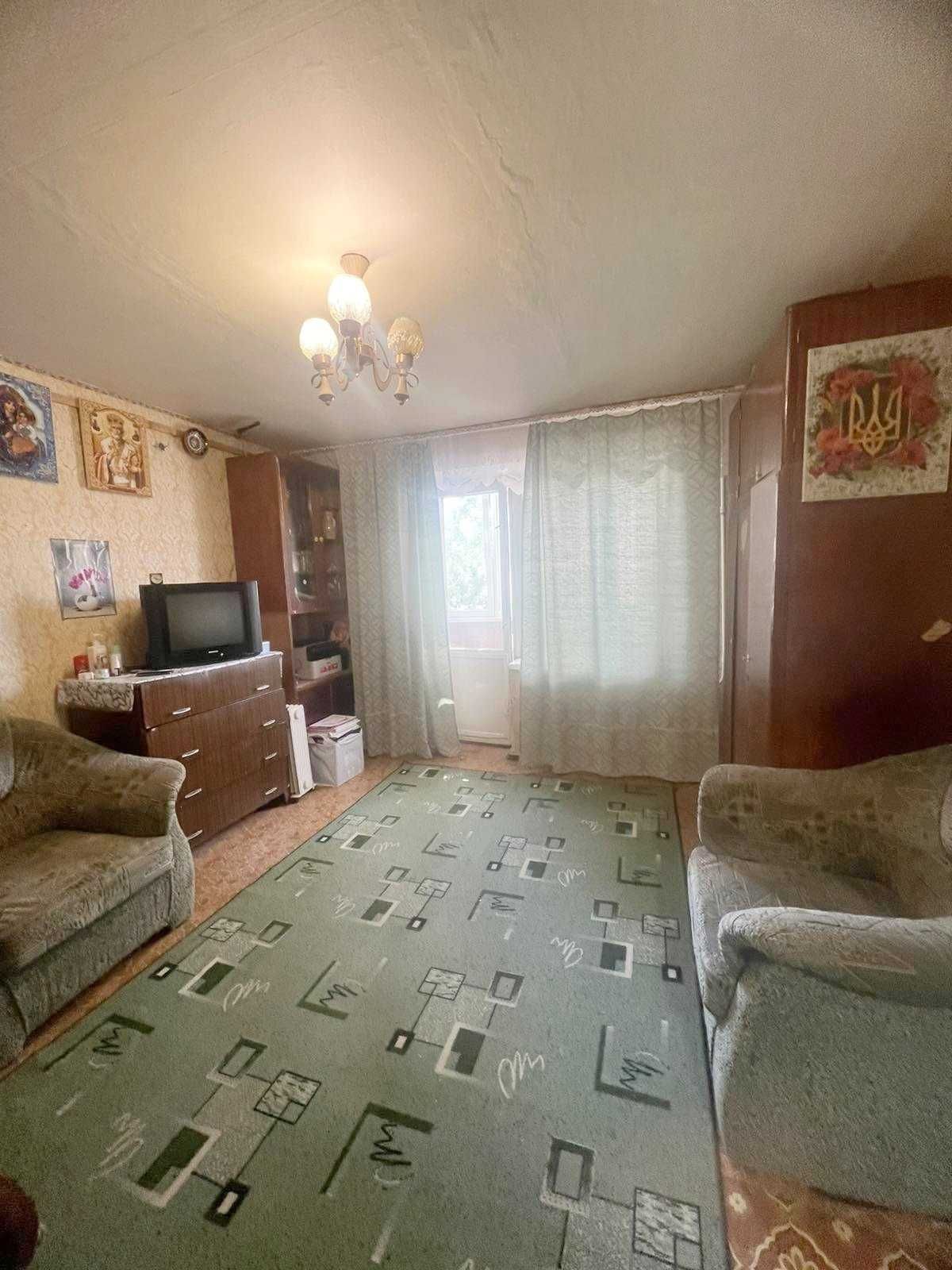 Продам 1 кімн з нішею вул Д.Кострова