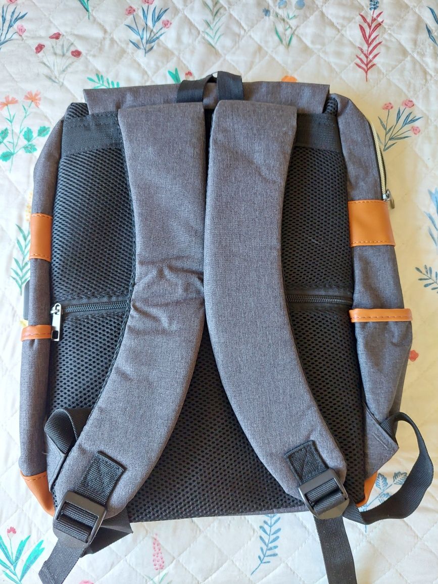 Mochila portátil nova