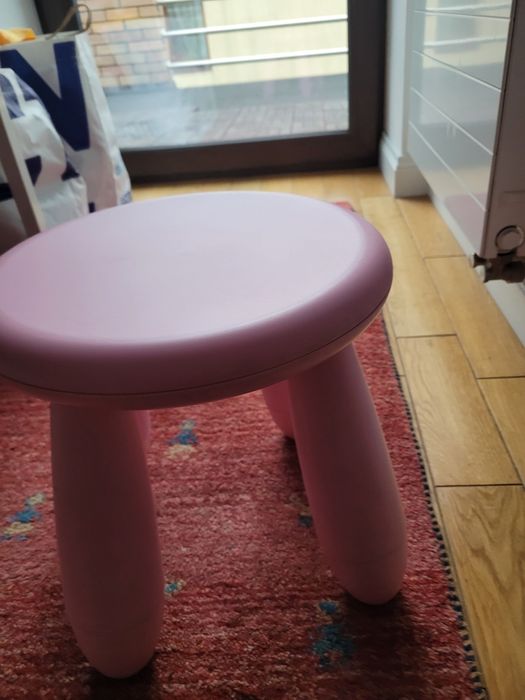 IKEA  Stolik ,Krzesełko ,2 Stołeczki SERII  MAMMUT ,Używane.