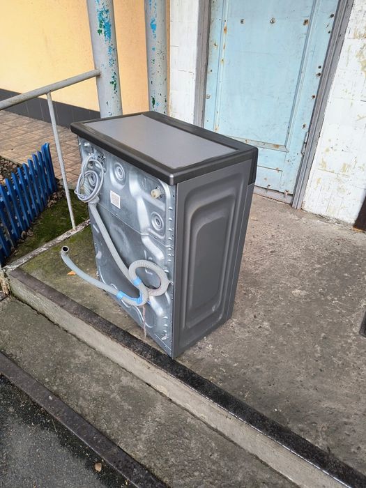 Продам пральну машинку Beko