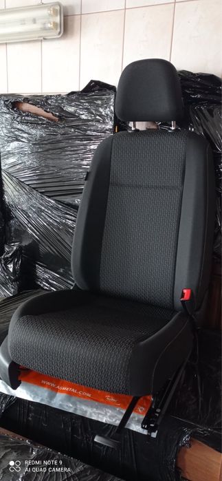 Сідушка пасажирська vw caddy нова