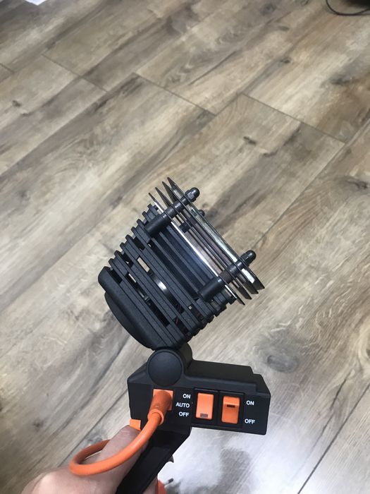 Освітлювальний прилад.