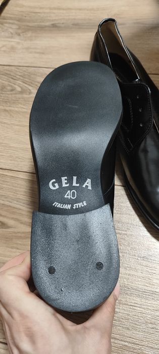 Czarne eleganckie buty męskie GELA, rozmiar 40