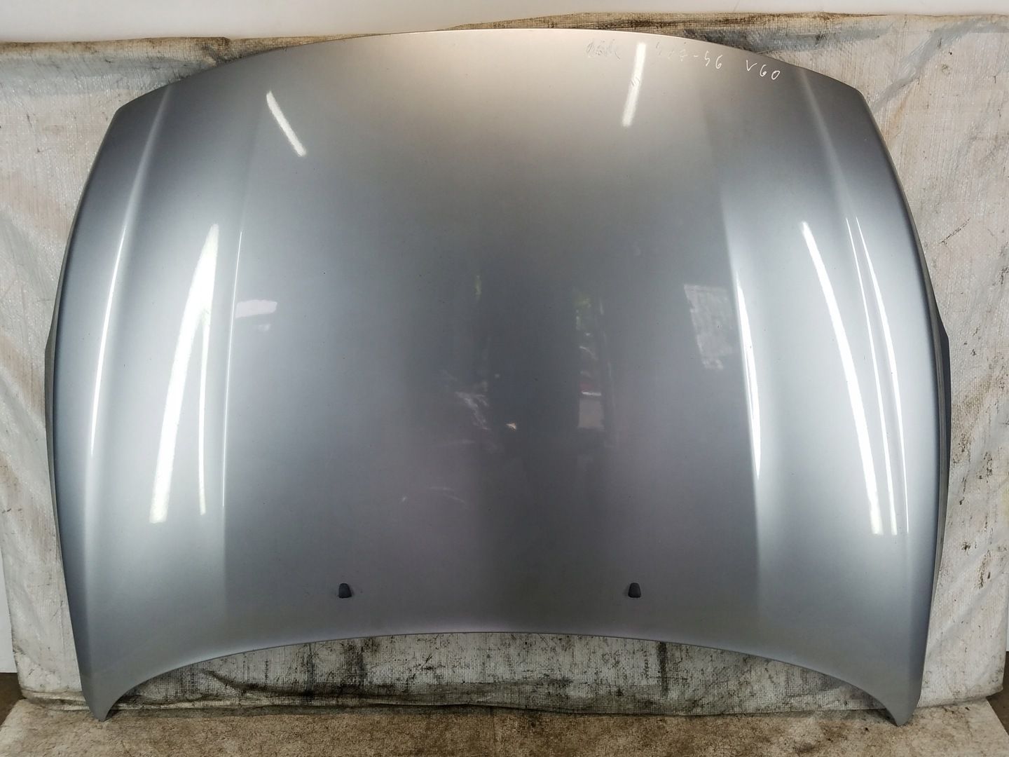 MASKA POKRYWA SILNIKA VOLVO V60 S60 II KOD 477-46