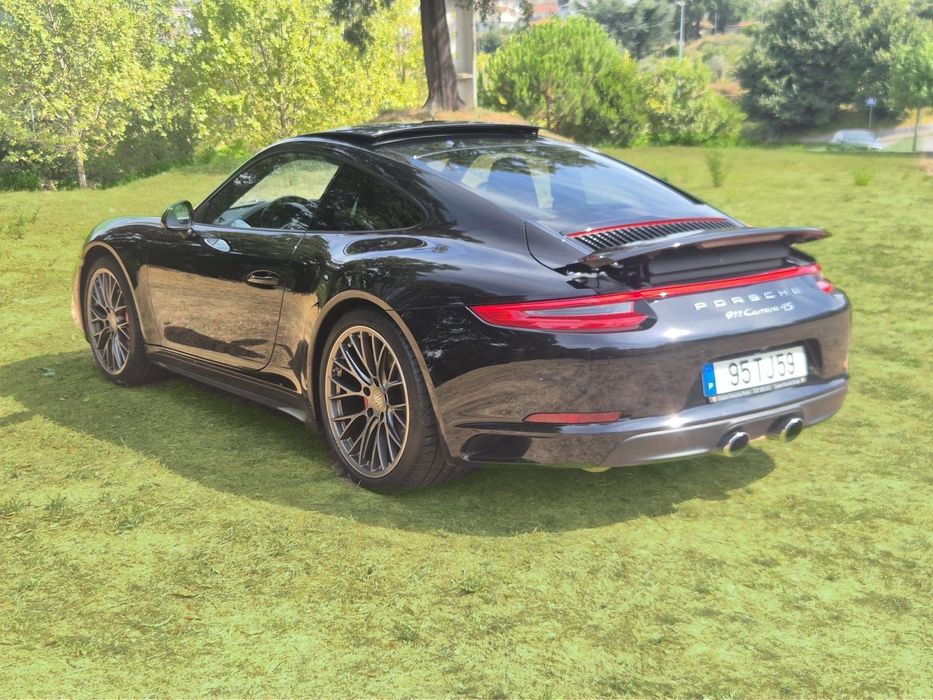 Porsche 911 Carrera 4 S PDK