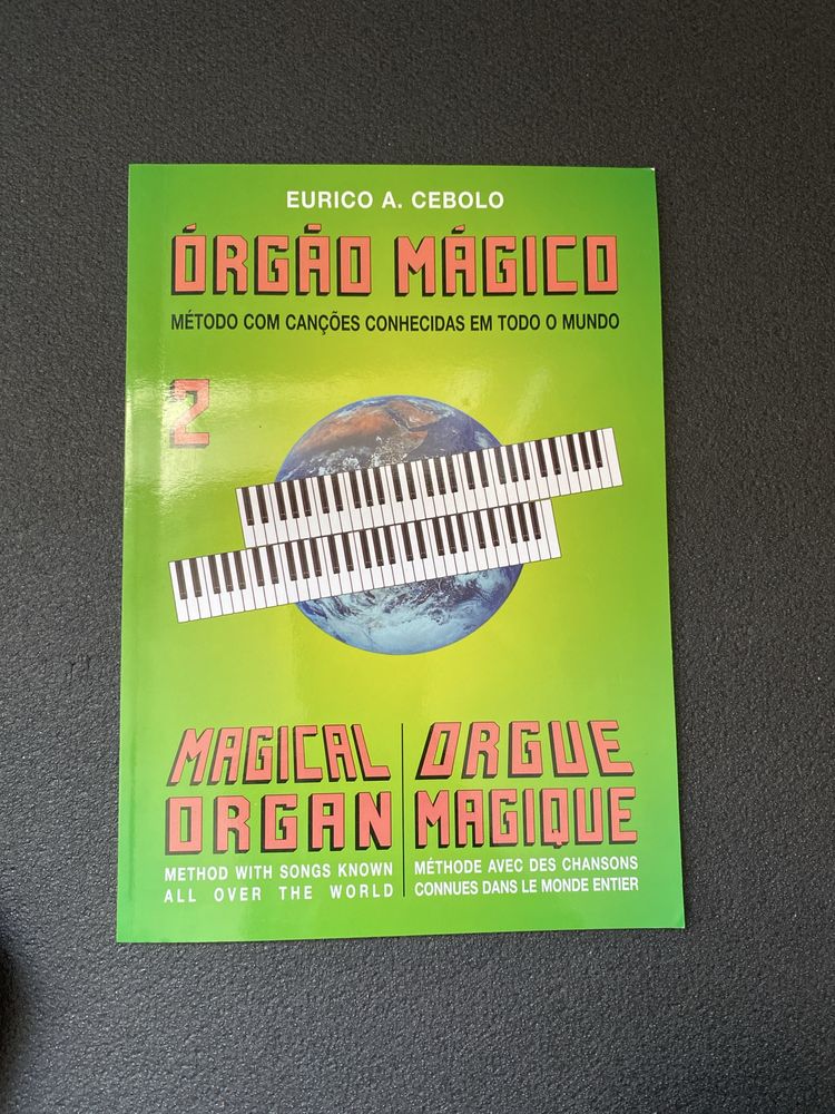 Livro de Apredizagem Piano Orgão Mágico 2