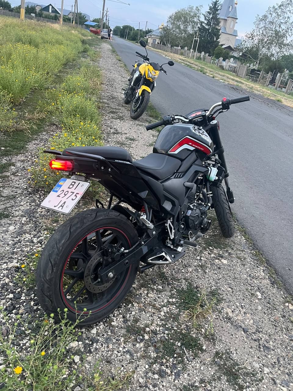 Lifan sr220 4v..