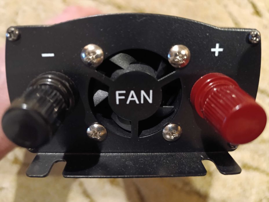 Інвертор, 12 В 220 В  1000 Вт Чистий синус.