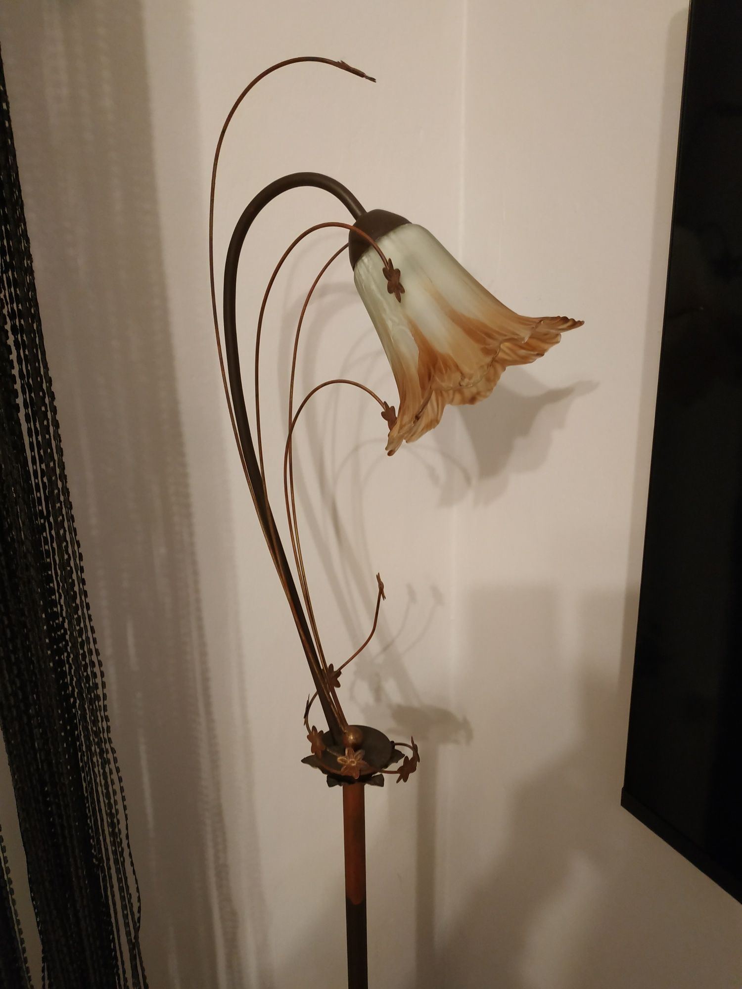 Lampy-wisząca i stojąca