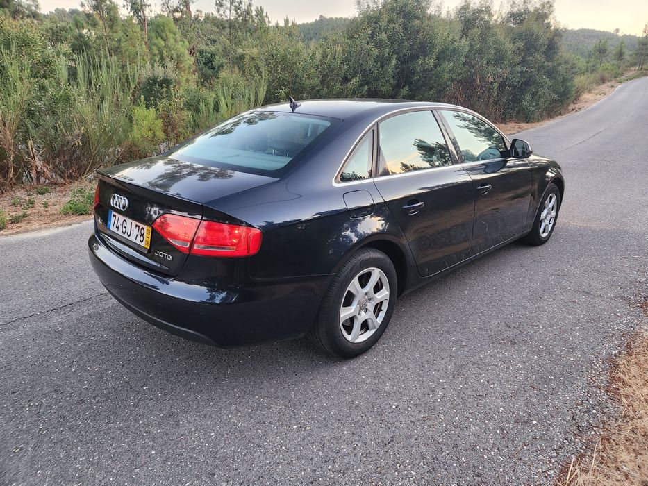 Audi A4 2.0 TDi automático 18 meses de garantia