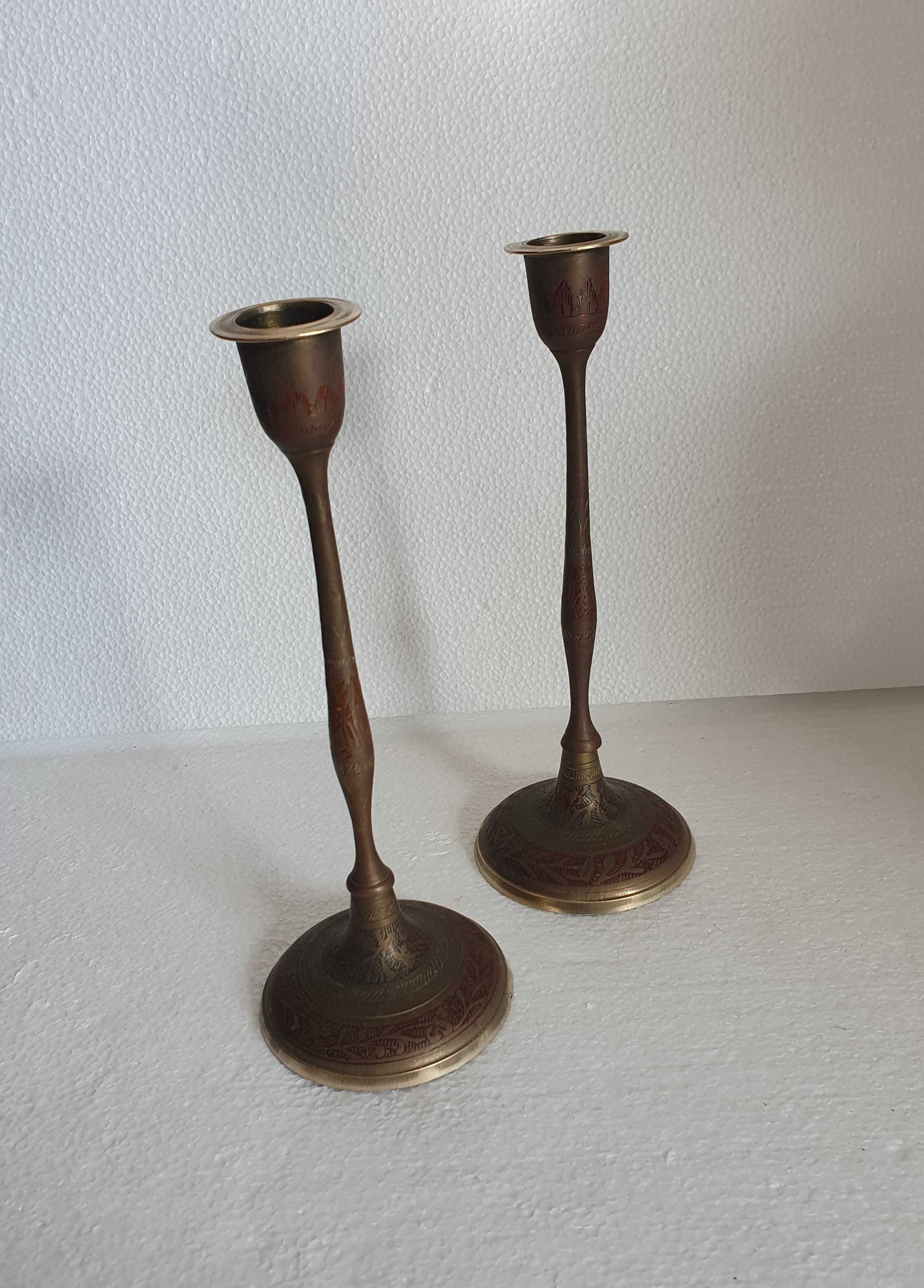 2 castiçais / candelabros orientais em latão - 23cm - vintage