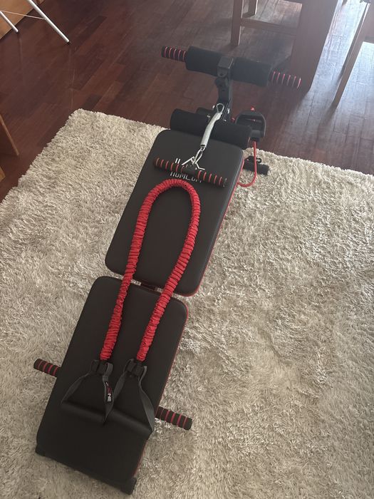 Banco musculação e fita elástica