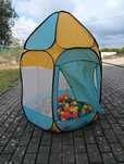 Tenda infantil com bolas