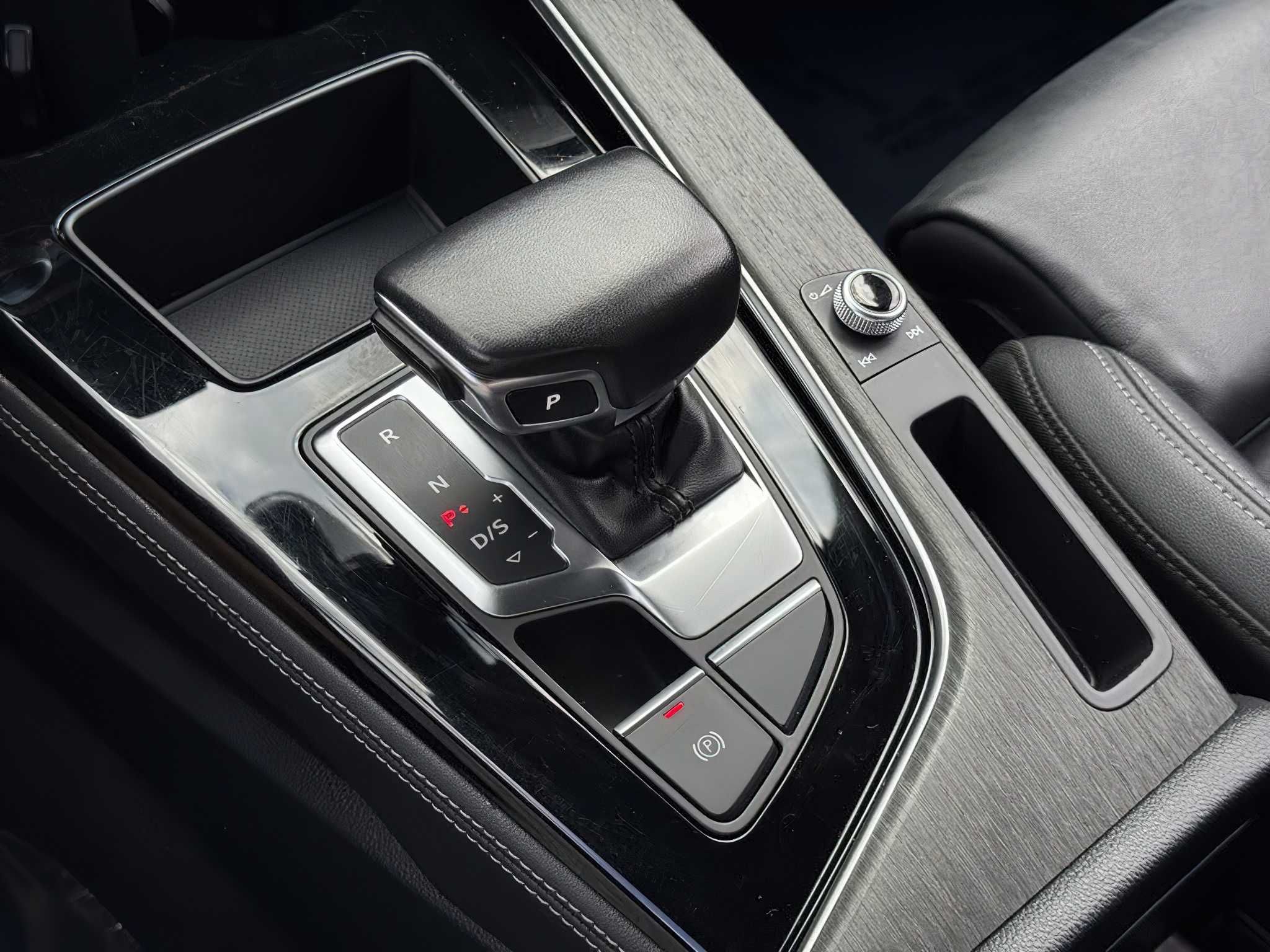 Audi A4     2023