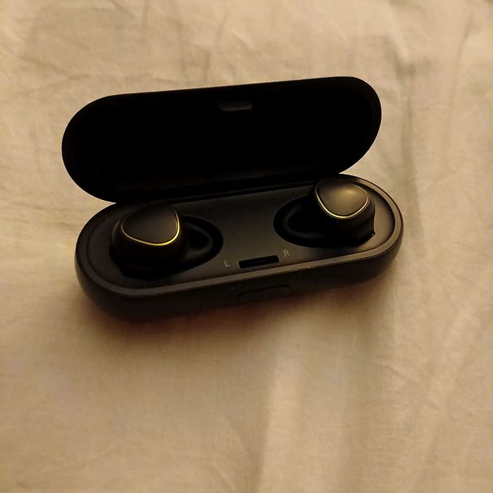 samsung earbuds pretos
