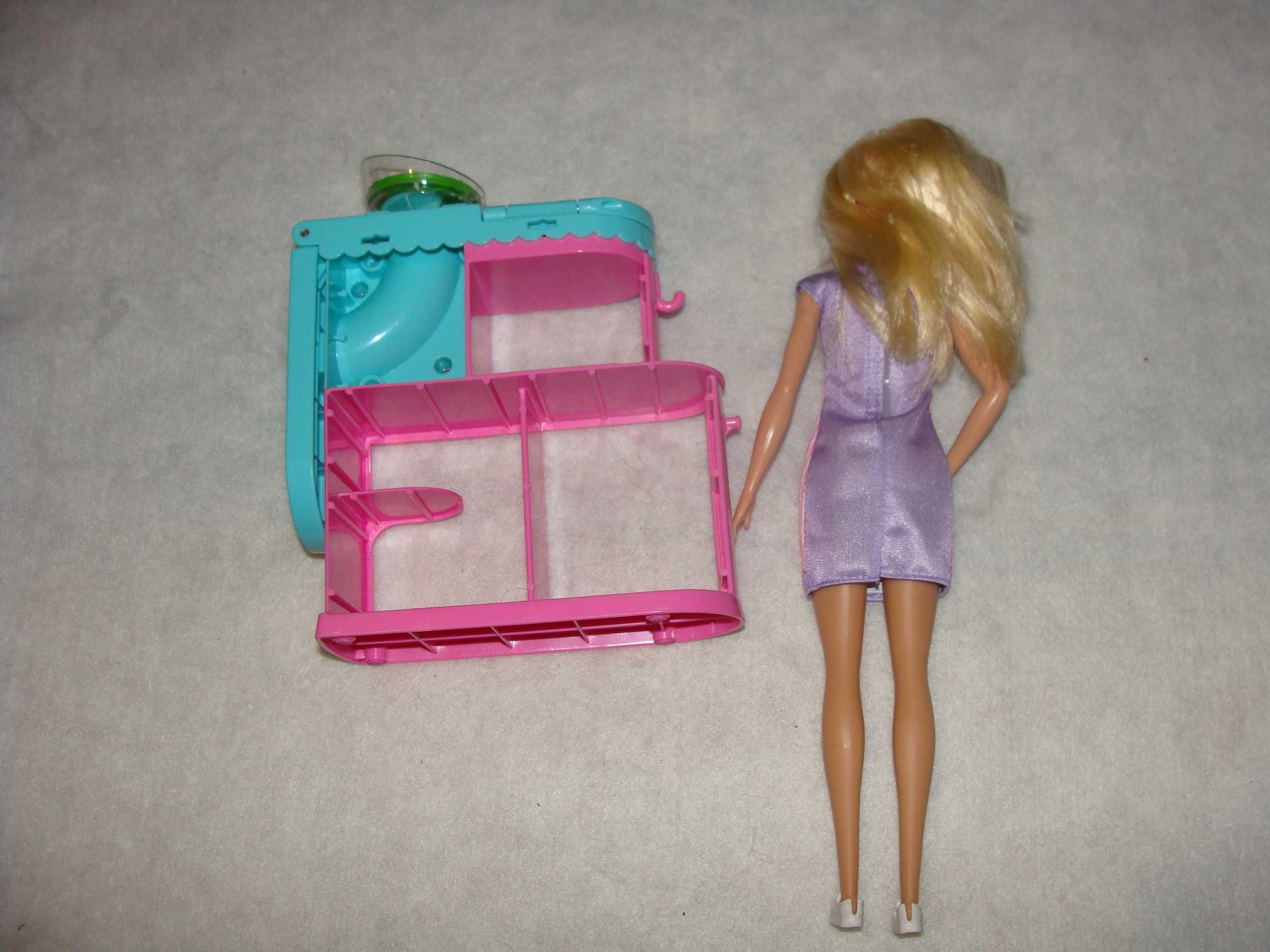 Boneca Barbie Florist Doll And Playset