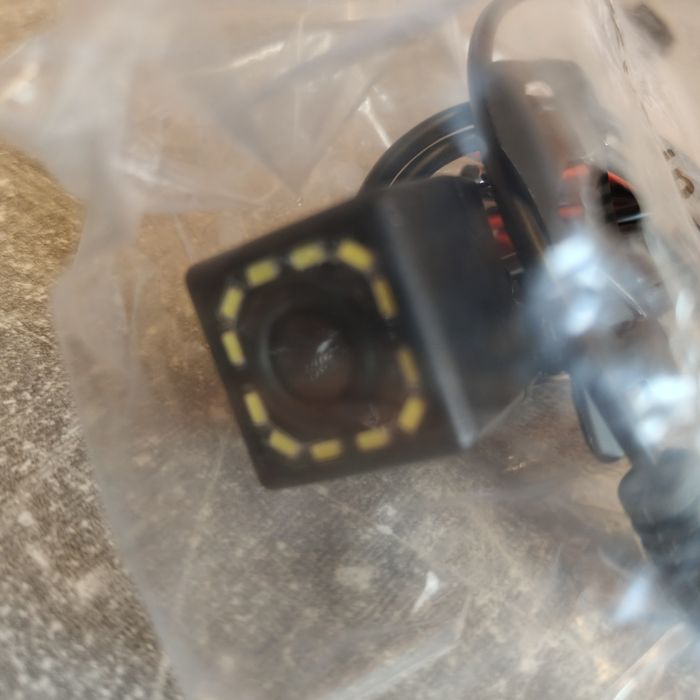 Radio car multimedia player  GPS , kamera  pamięć 1/32gb