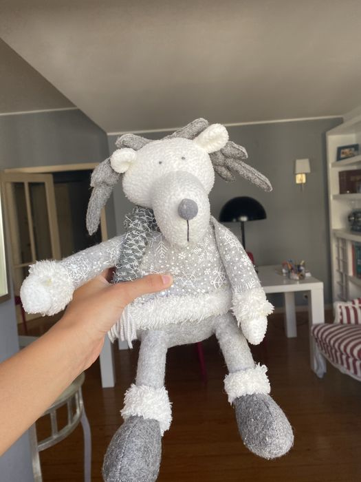 Boneco peluche fofo cinzento