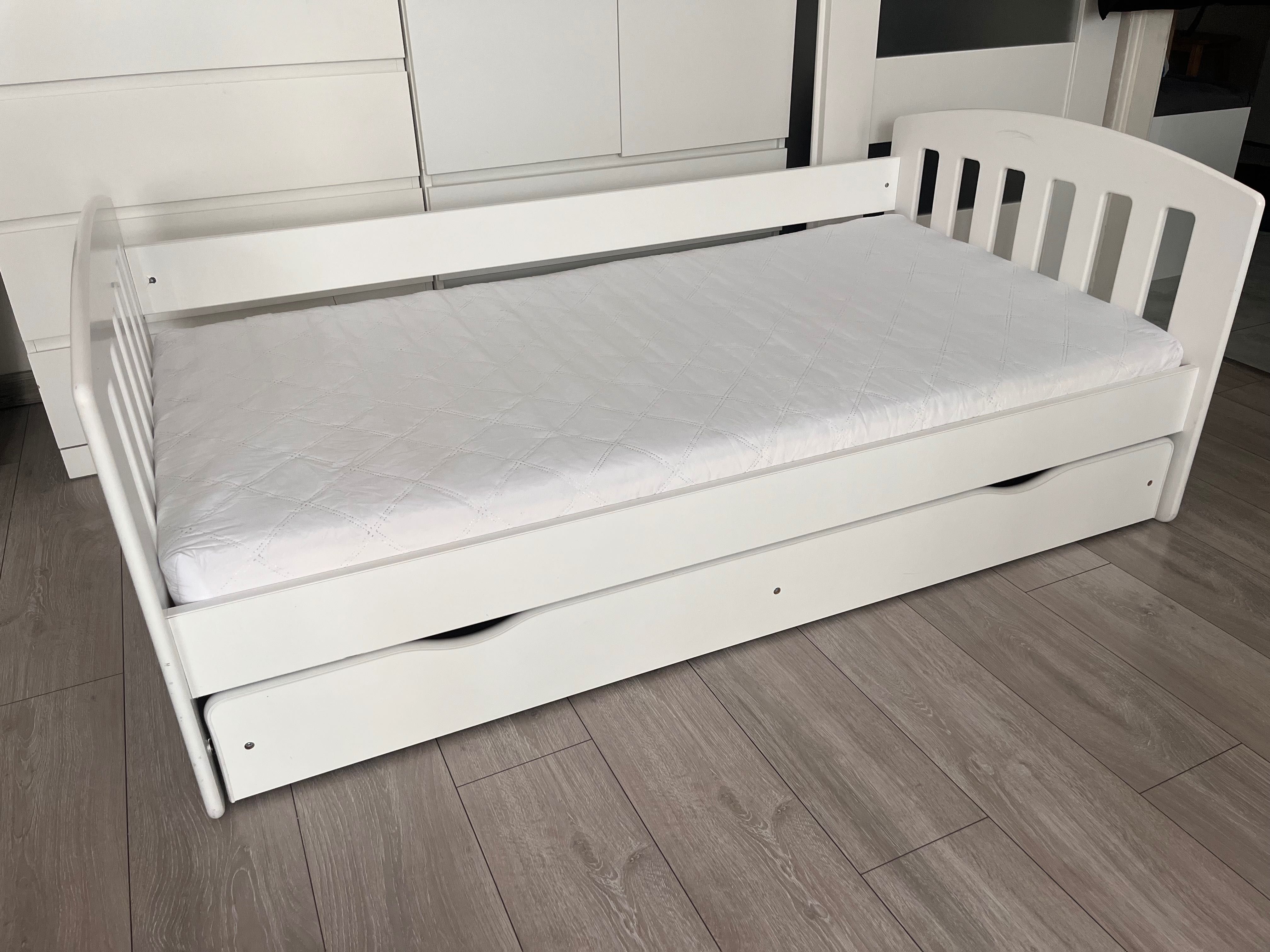 Łóżko 80x160 z materacem