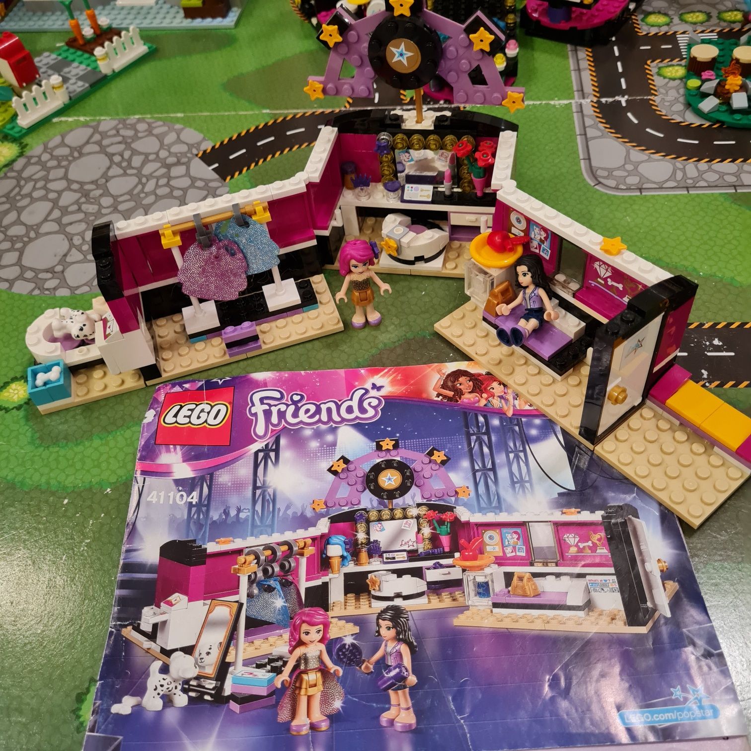Klocki LEGO Friends Garderoba gwiazdy Pop 41104