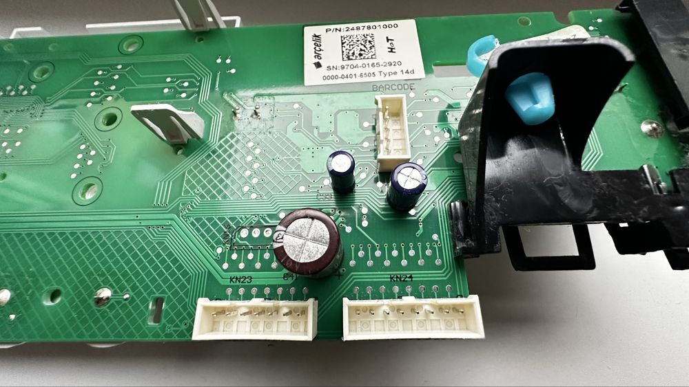 Beko HTV 7742XW Moduł sterujący i cały panel sterowania.