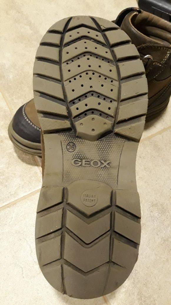 Ботинки Geox на хлопчика 36р