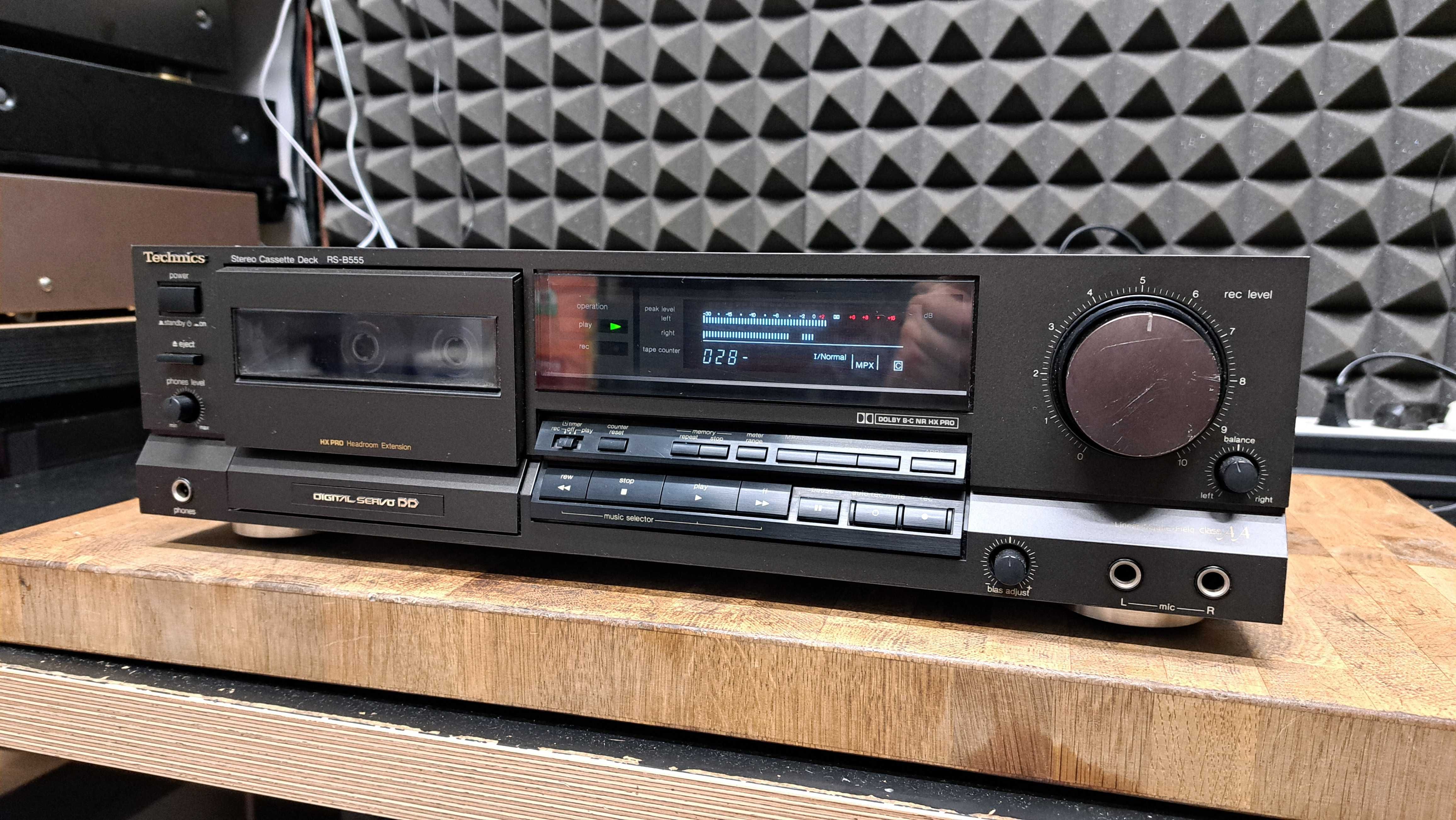Magnetofon Technics RS-B555
