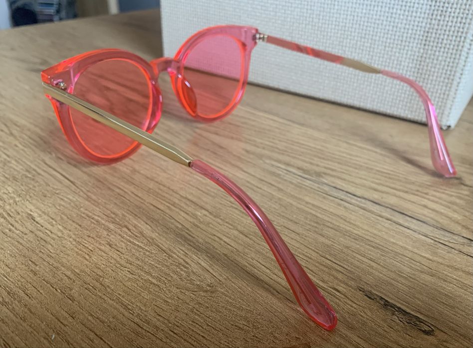 Sprzedam damskie, różowe okulary przeciwsłoneczne