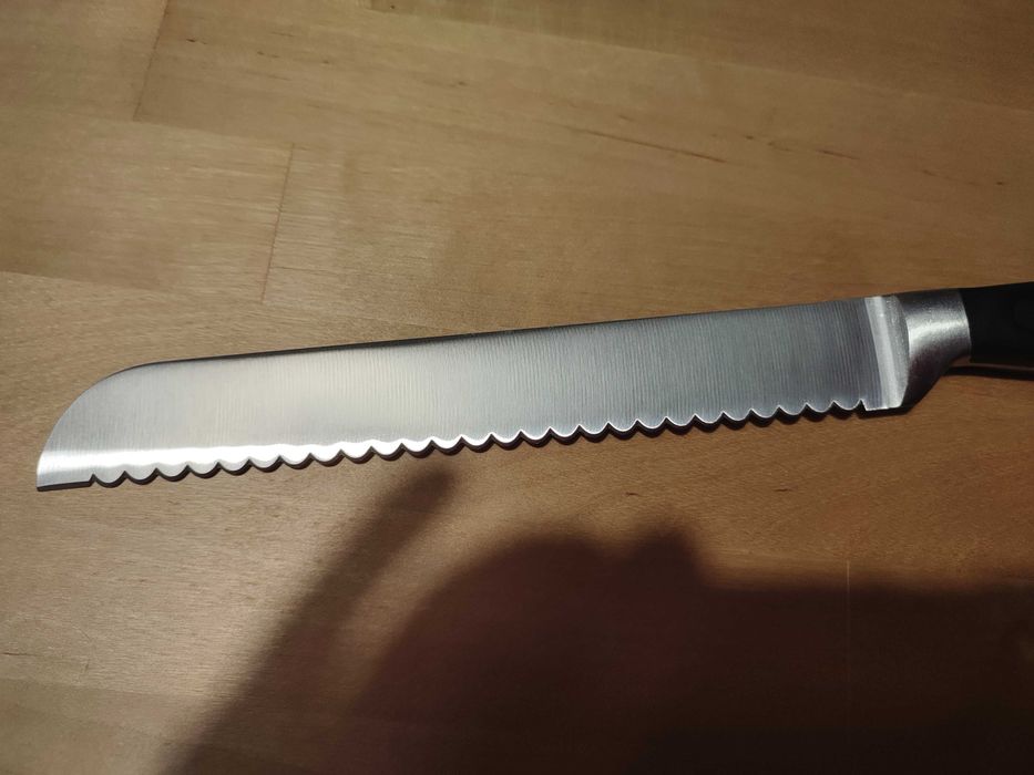 Faca pão clássica de qualidade NOVA