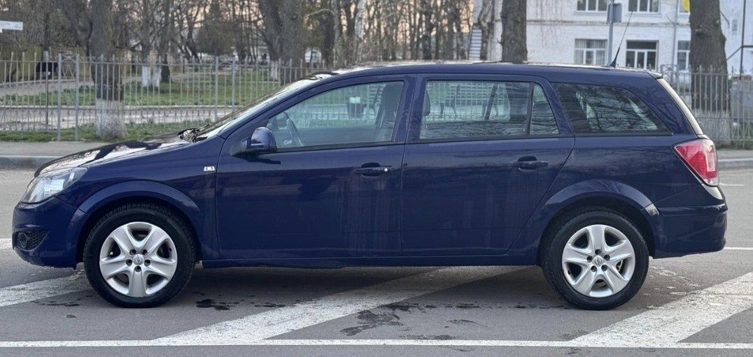Авто для ЗСУ. Опель  Астра