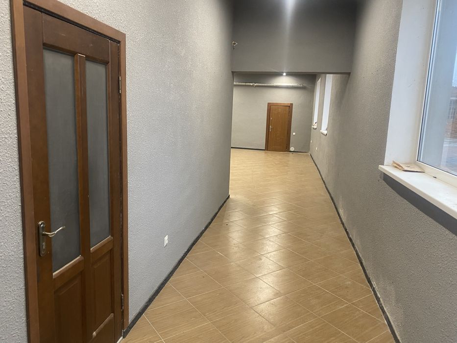 Комерційна нерухомість Макарів вул. Дорожня ,27