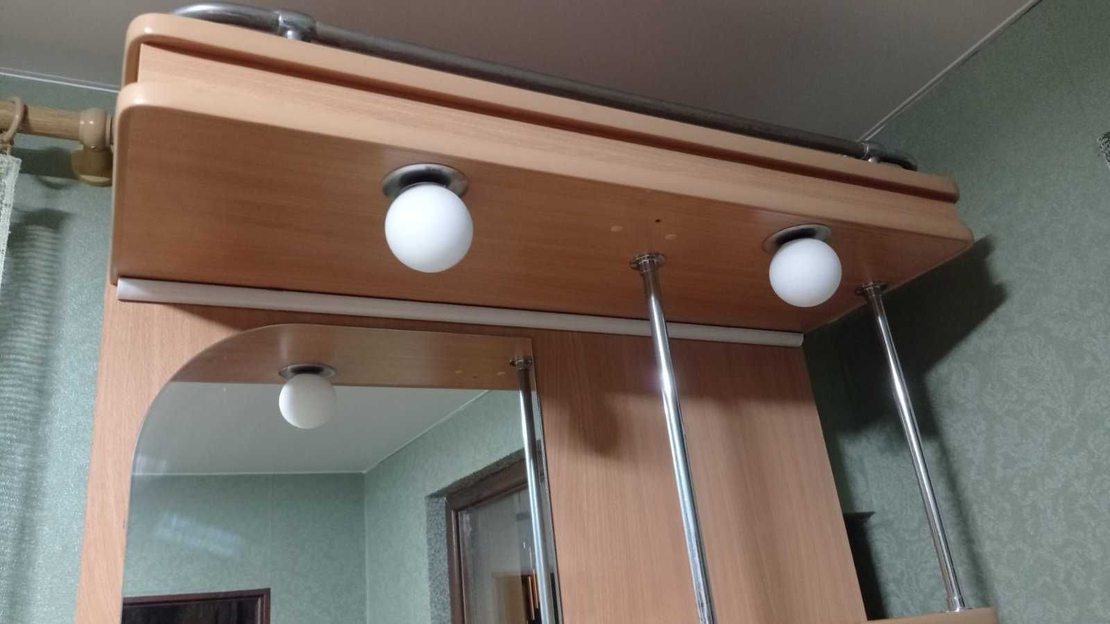 Продам прихожу в гарному стані