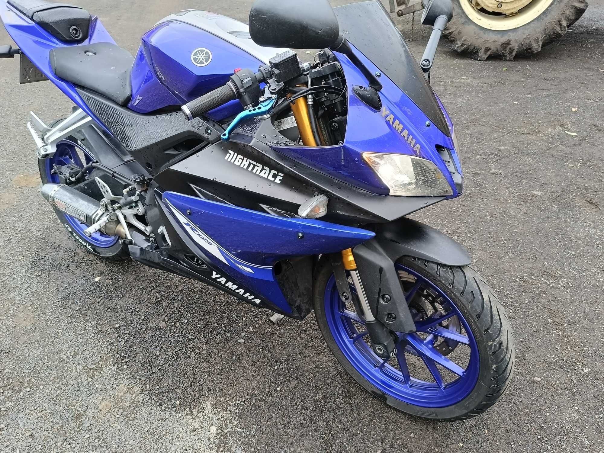 Motocykl Yamaha YZF R125