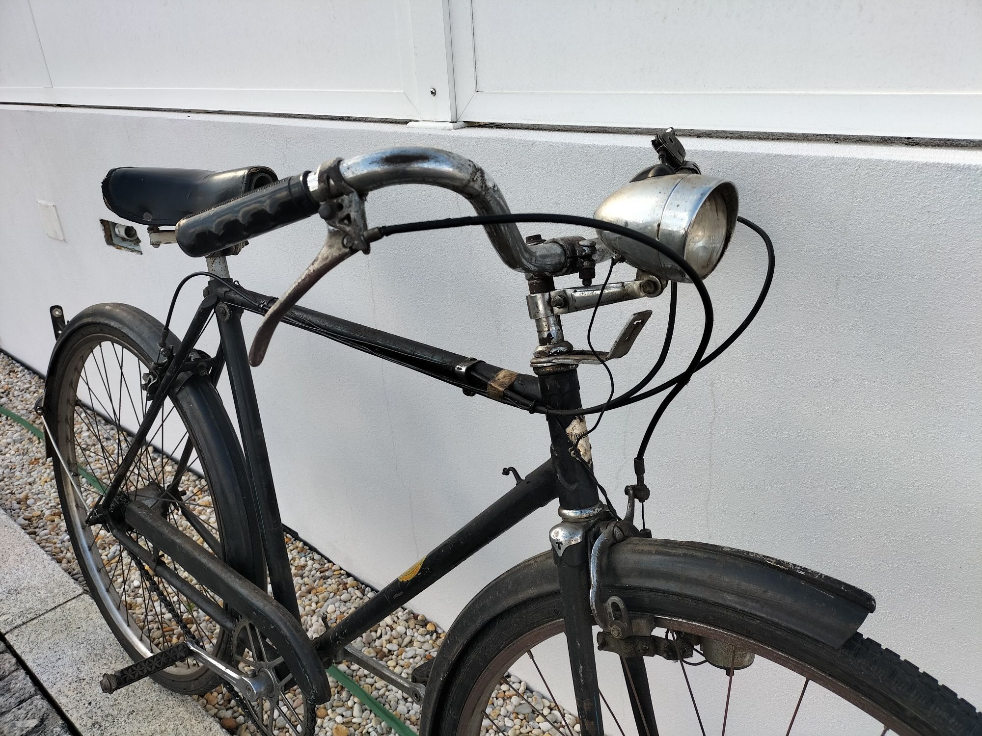 Bicicleta antiga inglesa