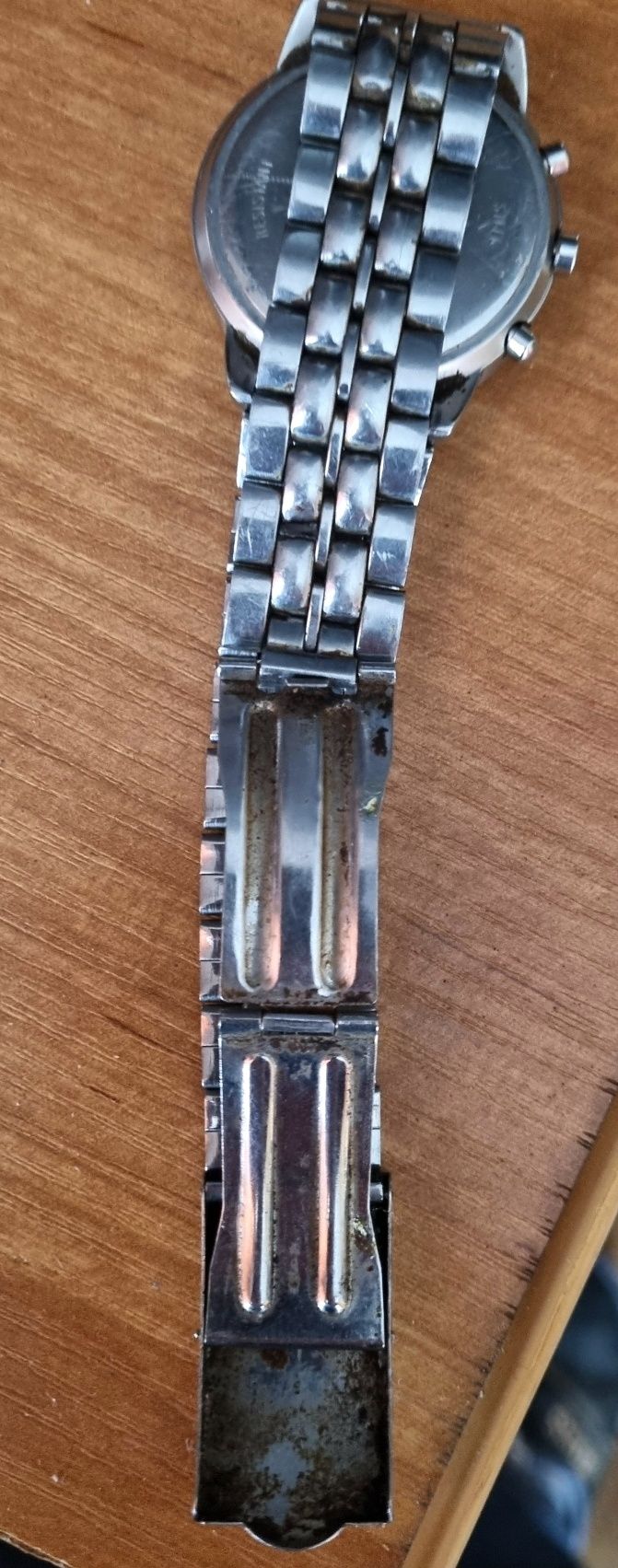 Analogowy zegarek męski