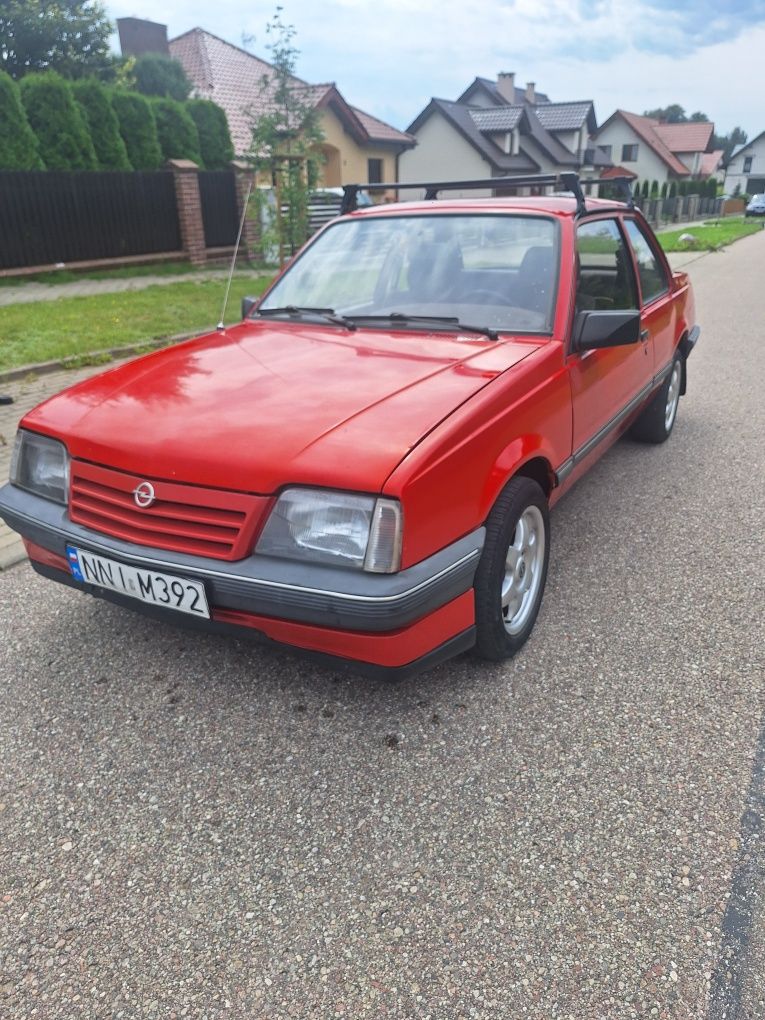 Opel Ascona 1.6D OldTimer (Astra,Vectra,Kadett,Corsa,Omega,Calibra)