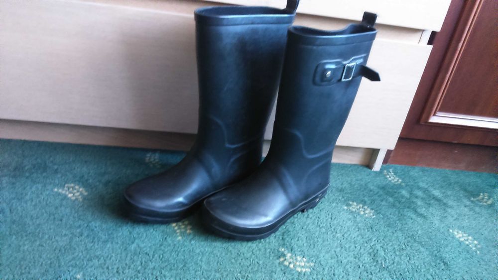 Czarne gumiaki /kalosze rozmiar 35