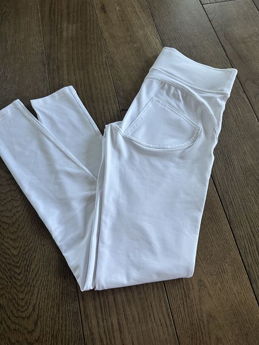 Stylowe i wygodne legginsy na każdą okazję!