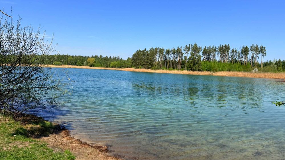 Земельні ділянки на березі Блакитного озера! Під бізнес ідеальна!