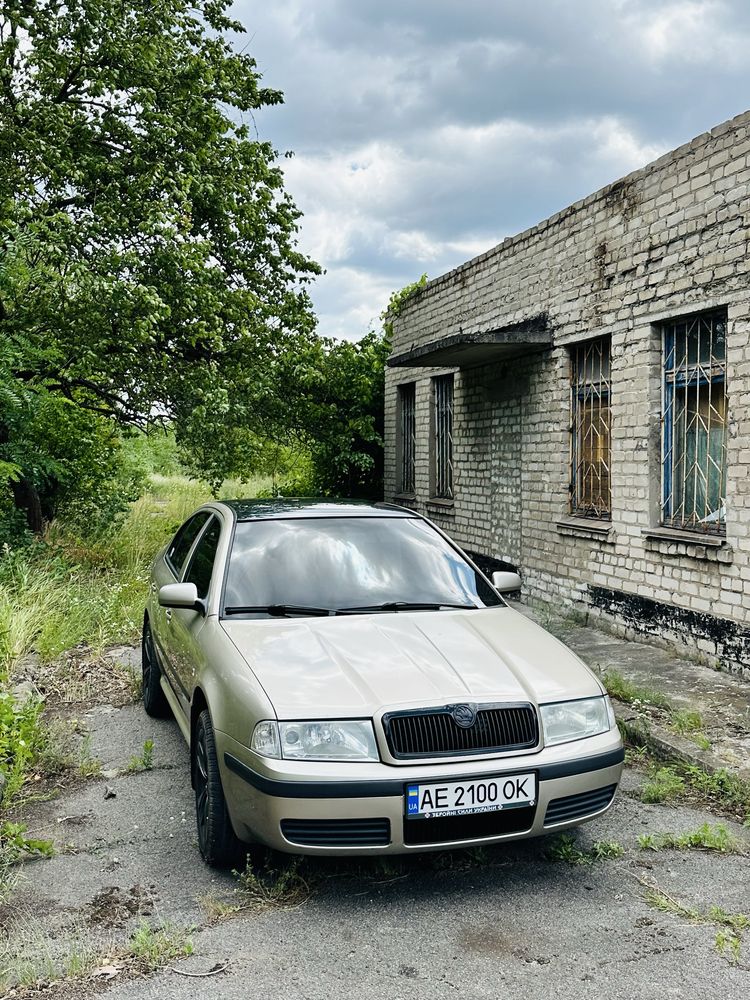 Шкода тур-2005 1.6 MPI
