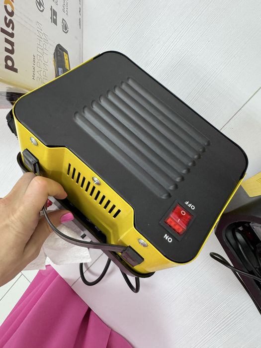 Продам зарядний пристрій Pulso BC-40100 6-12В, 10A (BC-40100)