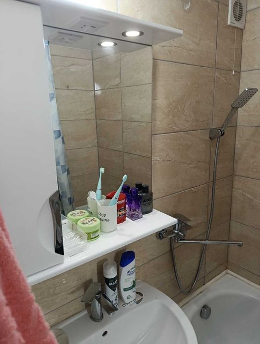 Продам 2х кв ремонтом газовый дом  ул Бочарова .