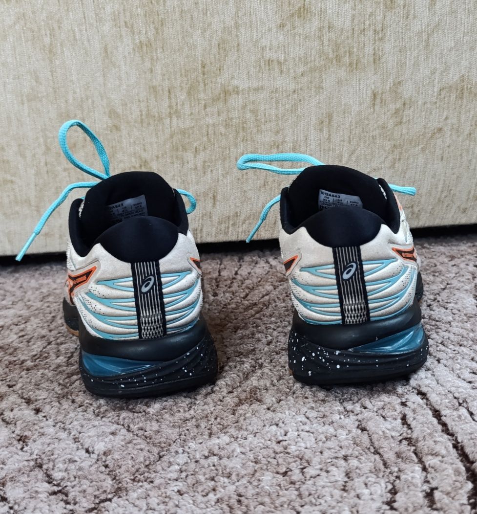 Кросівки жіночі Asics gel cumulus 21 бігові оригінал