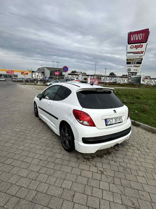 Peugeot 1.6T  2009 rok