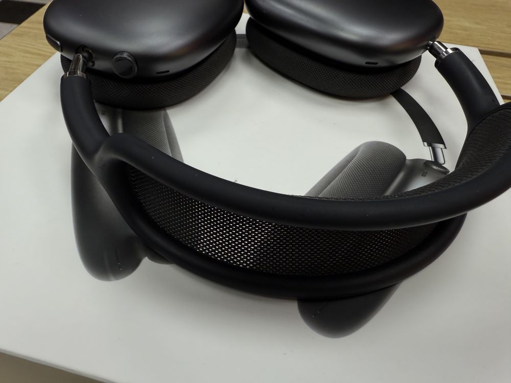 Airpods Max gray
