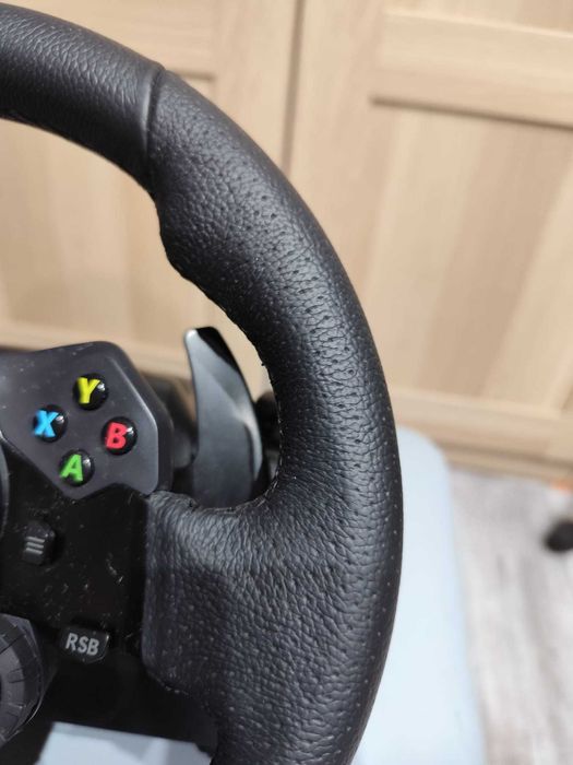 Logitech G923 TrueForce - idealny zestaw do symulatorów na XBOX/PC