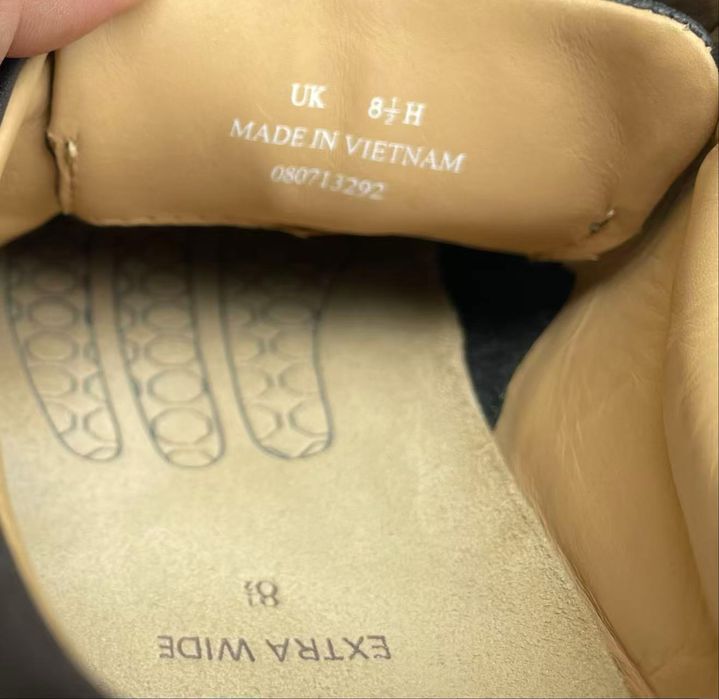 Sapatos Clarks extra wide Novos