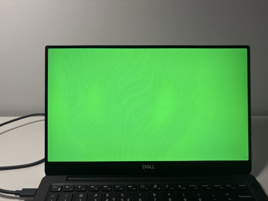 Dell XPS 13 9370 • i7/8GB RAM/256GB SSD • Windows 11 Pro