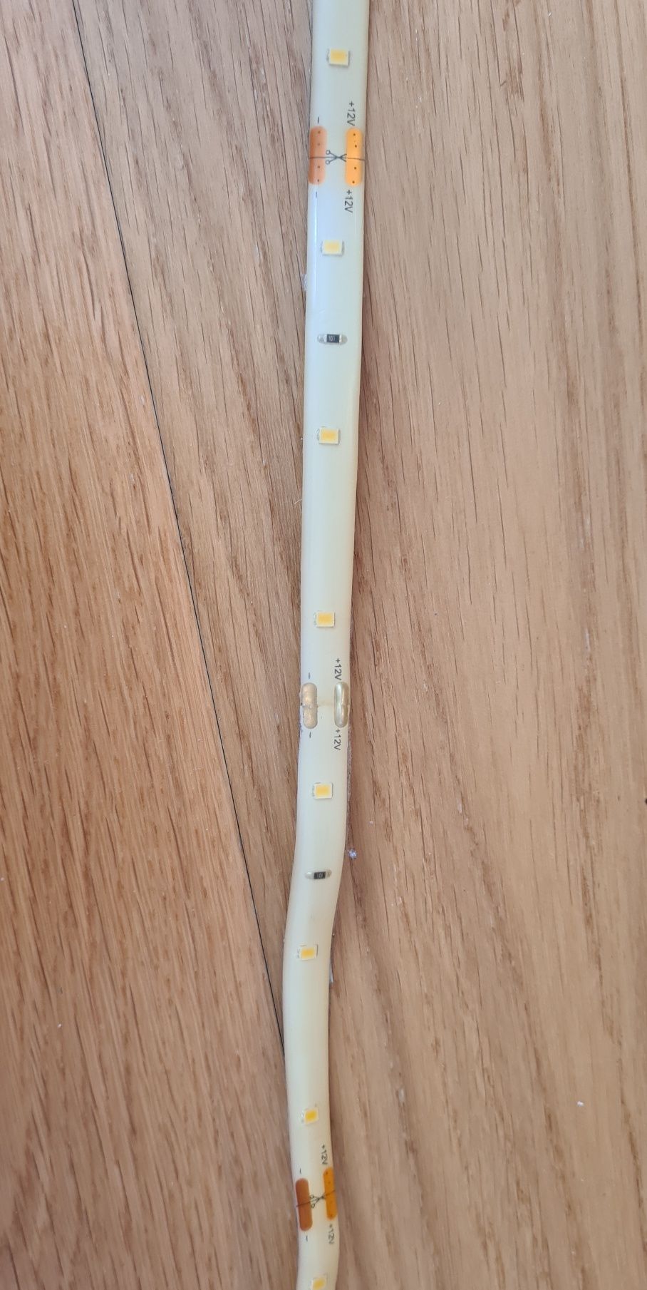 Oświetlenie LED 5m z przełącznikiem i zasilaczem